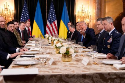USA tlac na Kyjev Vzdajte sa Donbasu alebo koncime zaznelo v zakulisi najnovsich rokovani