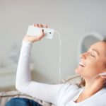 prekvapivy trik radiklane znizuje pocity uzkosti potrebujete len sluchadla a 24 minut casu