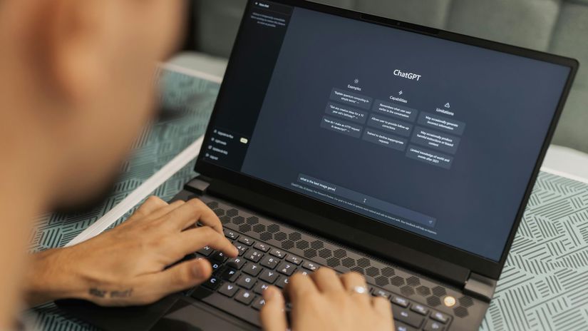 Chatbot ako spoluziak ktery pomaha s ulohami Ak v educacii budeme ignorovat AI skoly prestanu byt relevantne varuje