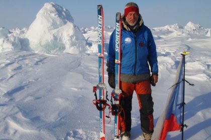 Miroslav Jakes zahynul na Spicbergoch Legendarny polarnik spadol do trhliny
