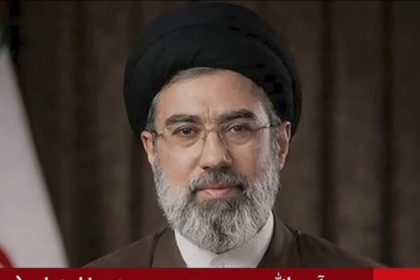 Modztaba Chamenei je v bezvedomi a lieci sa v nemocnici v meste Kom vyplva zo spravy tajnych sluzieb