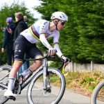 Porusil pravidla cervena ho nezastavila Pogacarovi hrozi vysoka pokuta aj zakaz cinnosti