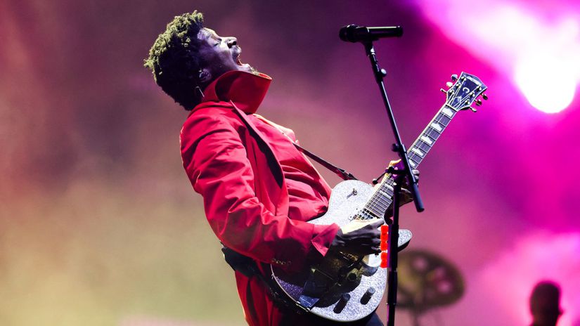 Spevak Labrinth ostro kritizoval tvorcov Euforie Jeho hudbu uz v seriali neuslysime