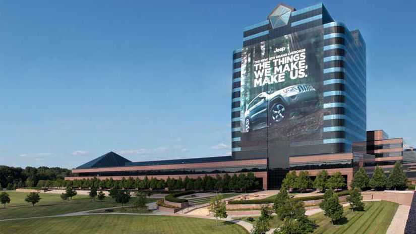 Stellantis nechce aby zamestnanci nosili cudzie aut do prace Hrozi im pokuta