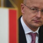 Toto je zrada Madarsko celi obrovskemu skandalu pred volbami Francuzsko poslalo Budapesti ostry odkaz