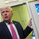 Trumpovi sa vrtenie psom vymklo z ruk Po Velkicnosti sa rozhodne o osude Iranu Trumpa a sveta