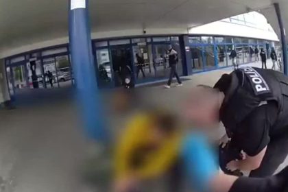 VIDEO Konflikt sa skonsil utokom a pobodanm policia zadrzala podozrivho