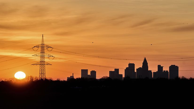 Varovanie meteorologov Na Slovensko prichadza vlna saharskeho prachu Ocakajte spinave aut a znecistene okna