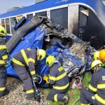 Zrazka vlaku s kamionom v Dunajskej Strede Jeden zomrel 21 zranenych