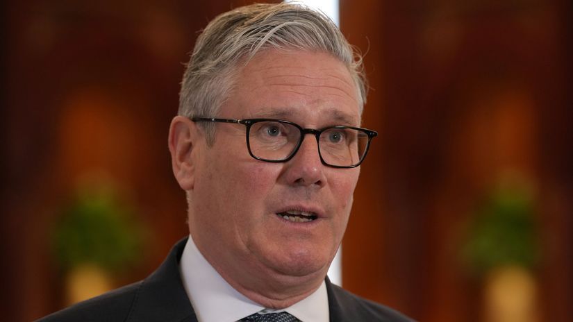 exsef nato tvrdi ze britania je vo vaznom nebezpecenstve starmera podrobil ostrej kritike