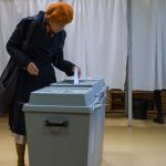 online ucast na madarskych volbach prekracuje rekordy padli prve obvinenia z podvodov kedy sa dozvieme prve vysledky