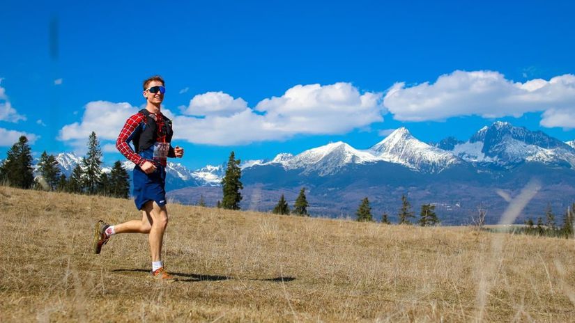 student v extremnych podmienkach prebehol stovky kilometrov pre deti s rakovinou vyzbieral peknu sumu penazi