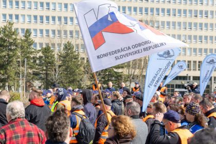 vzbura na zeleziciach rusnovodici odmietaju kamery a varuju pred tragickymi nehodami