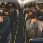 Chcete viac miesta na nohy Ryanair poradil pasazierom trik ako na to Ludia su sokovani ake je to jednoduche