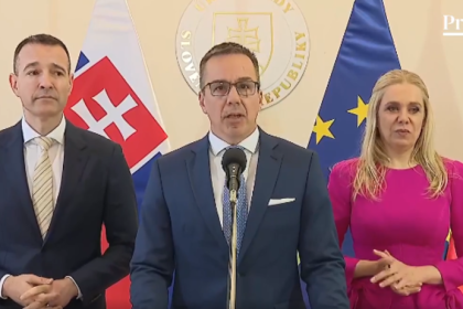 Dusna atmosfera nici ekonomicky rast Opozicia by sa mala pozriet do zrkadla