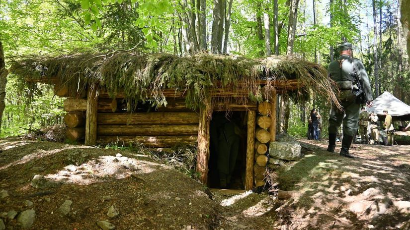 Historicka atrakcia po nemeckych vojakoch sa stala cielom vandalov Poskodili ju dva dni po jej otvoreni