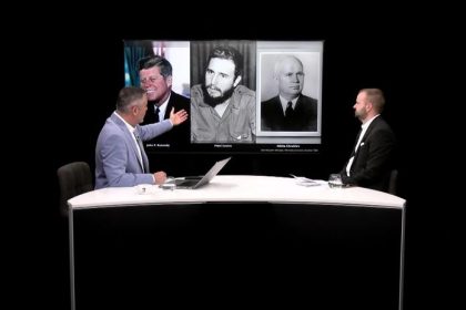 Historik Kriz Od Stalina po Putina sa opakuje ten isty vzorec Moc paranoja agresie a nakoniec boj o prezitie