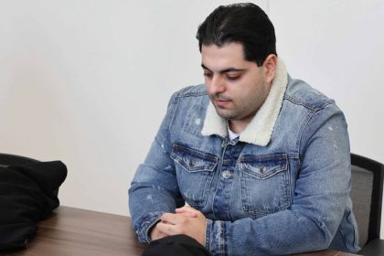 Nebova drzost alebo odvaha Uradnik ktory ukradol 27 miliona eur ma zaujem o politiku