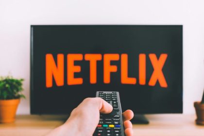 Netflix ma dalsi korejsky hit a divaci ho s radostou sleduju Fantasy pribeh o druhej sanci osude a laske sa dostava na popredne miesta svetovych rebrickov