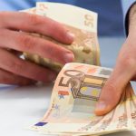 minimalna mzda na slovensku je nedostatocna pre dostojny zivot vypocitali experti aka by mala byt