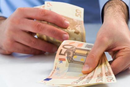 minimalna mzda na slovensku je nedostatocna pre dostojny zivot vypocitali experti aka by mala byt