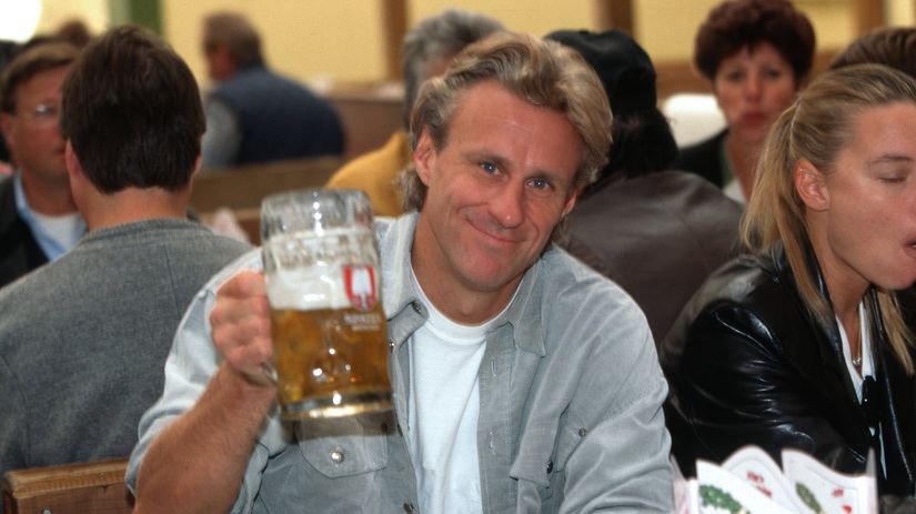 Muzi ho obdivovali zeny milovali pravda o sportovej legende je vsak prilis temna bol to hrozny zivot