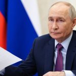 Putin poziadal o pomoc oligarchov Do rozpoctu prislo 130 krat viac penazi nez Moskva planovala