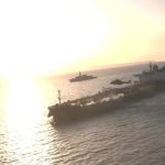 Ruska tienova flotila meni smer Po zadrzani tankera v Lamanskom prielive sa dalsie lode otacaju
