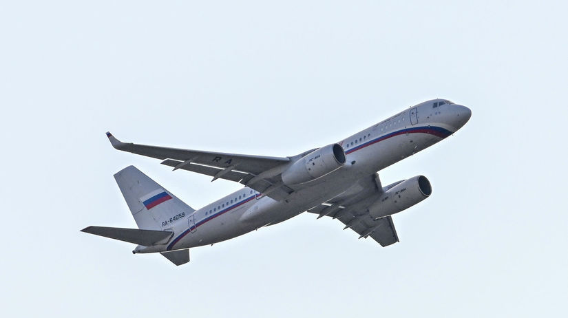 Rusku potichu lamu kridla sankcie lietadla zostavaju na zemi najvacsim aerolinkam chybaju suciastky