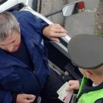 Stat zacne velky lov na vodicov Statisicom soferov hrozia pokuty strata znaciek aj zakaz jazdy