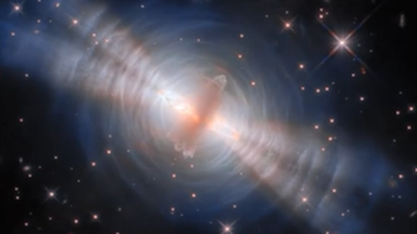 Vyzera ako kozmicke vajce Hubble odhalil jeden z najzahadnejsich objektov v nasjej