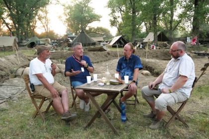 uspech slovenskej rychlej divizie na vychodnom fronte general turanec namiesto tankov vsadil na auta disciplinu a tempo ktorym prekvapil sovietov aj wehrmacht