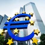Banky utiahli uverovu brzdu Menej ludi dostane pozicku ECB varuje pred dalsim sprisnenim Ekonomika Spravy