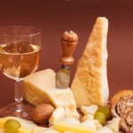 Brusel tlaci na Washington Unia ziada o dalsie vynimky z ciel na vino a syry Ekonomika Spravy