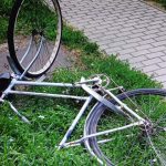 tragicka nehoda vo velkych kostoloanoch seniorka na bicykli zomrela v nemocnici regiony spravy