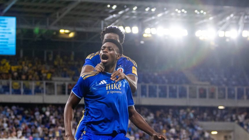 Na toho sme nemali skoda ze ho Slovan stihol priviesc Svedi sa chytali za hlavu Kmotrik trafil jackpot Euroske pohare Futbal Sportweb